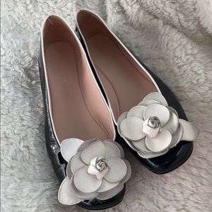 Taryn Rose size 8 Bella flats
